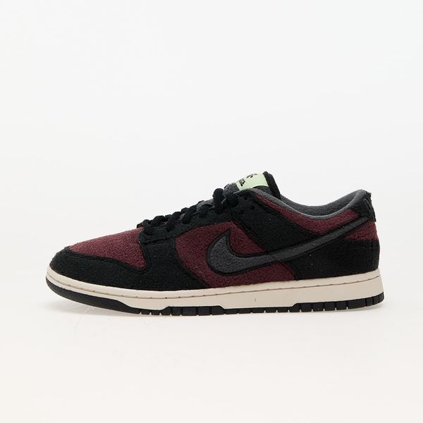 Nike Nike W Dunk Low SE Burgundy Crush/ Dk Smoke Grey-Black-White