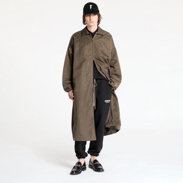 Fear of God Essentials Plašč Fear Of God ESSENTIALS Textured Nylon Trench Coat Brown S