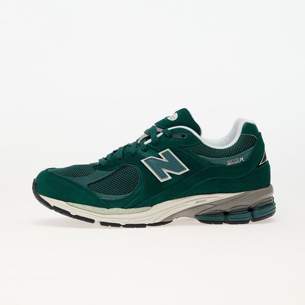 New Balance Sneakers New Balance 2002R Green EUR 40.5