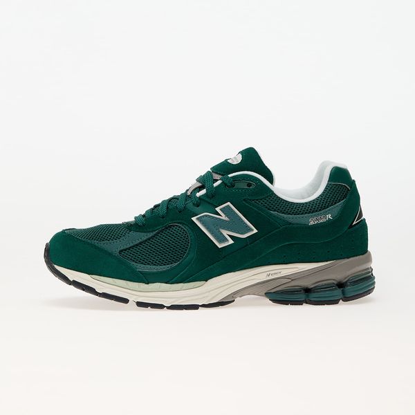 New Balance Sneakers New Balance 2002R Green EUR 44.5