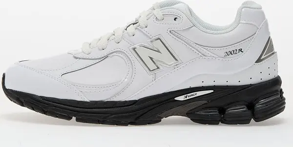 New Balance Sneakers New Balance 2002R White EUR 38.5