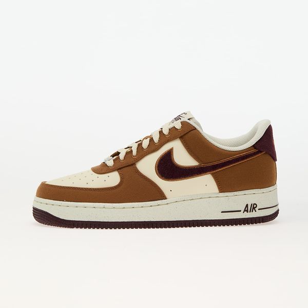 Nike Sneakers Nike Air Force 1 '07 Lv8 Lt British Tan/ Burgundy Crush EUR 40