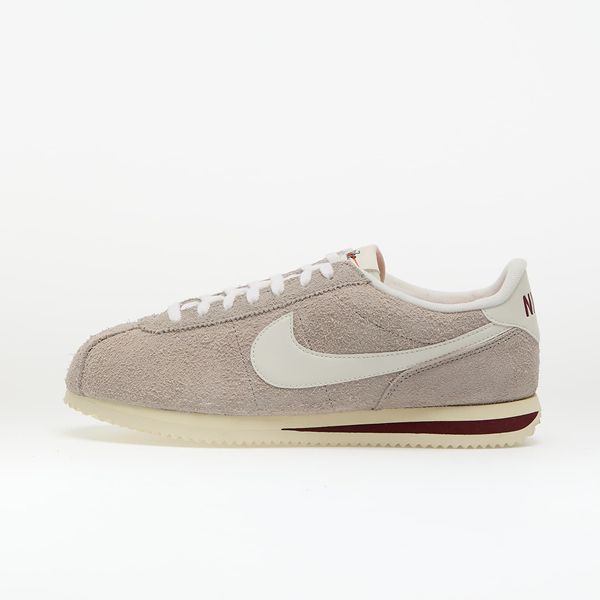 Nike Sneakers Nike Cortez Se College Grey/ Sail-Dark Team Red EUR 44.5