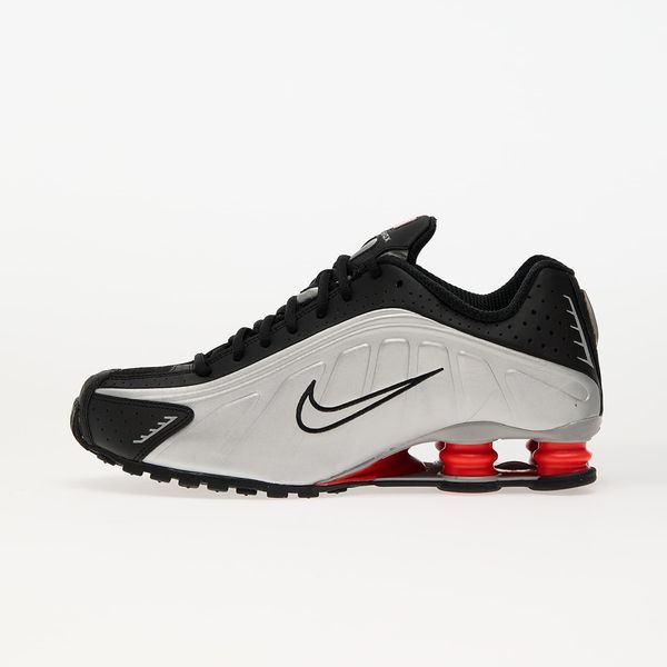 Nike Sneakers Nike Shox R4 Metallic Silver/ Metallic Silver-Black EUR 40