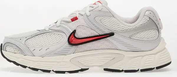 Nike Sneakers Nike V5 Rnr Summit White/ Fire Red-Platinum Tint EUR 40