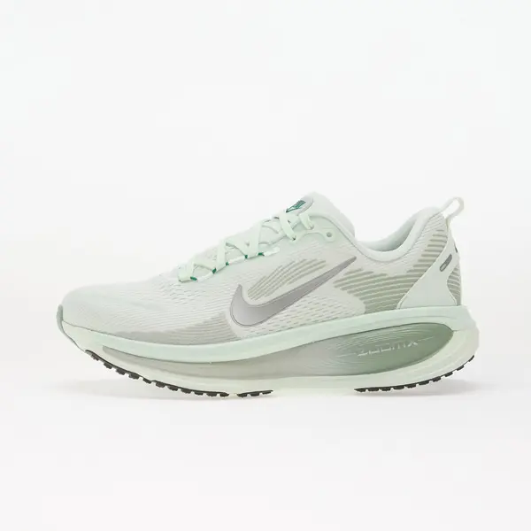 Nike Sneakers Nike Vomero 18 Barely Green/ Metallic Silver-Steam EUR 39