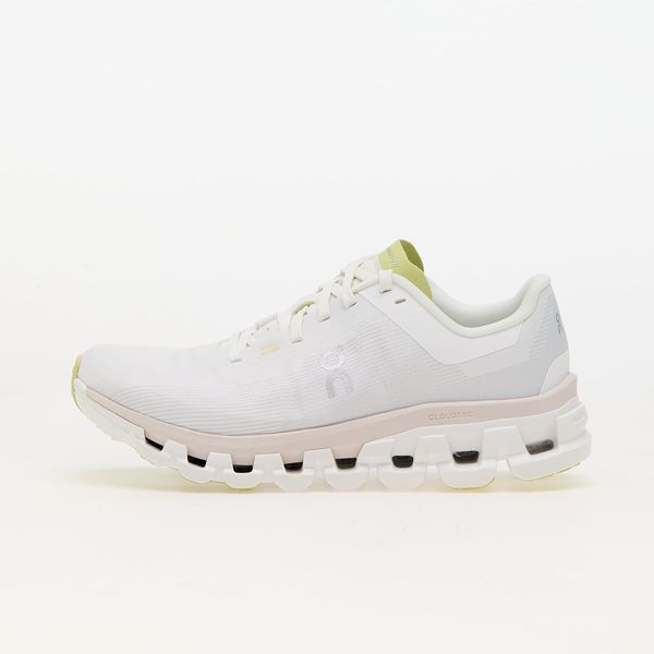 On Sneakers On W Cloudflow 4 White/ Sand EUR 38.5