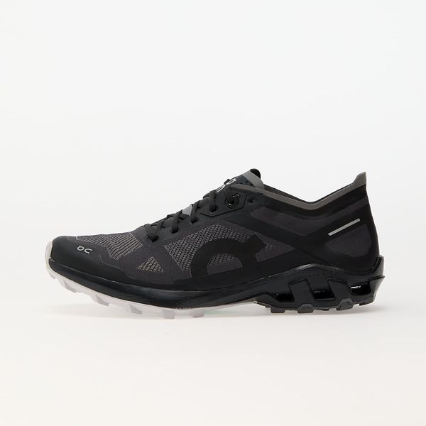 On Sneakers On W Cloudventure Peak 3 Black/ Glacier EUR 36