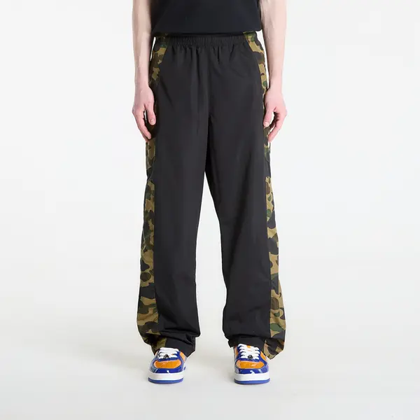 A BATHING APE Superge A BATHING APE 1St Camo Relaxed Fit Track Pants Green XL