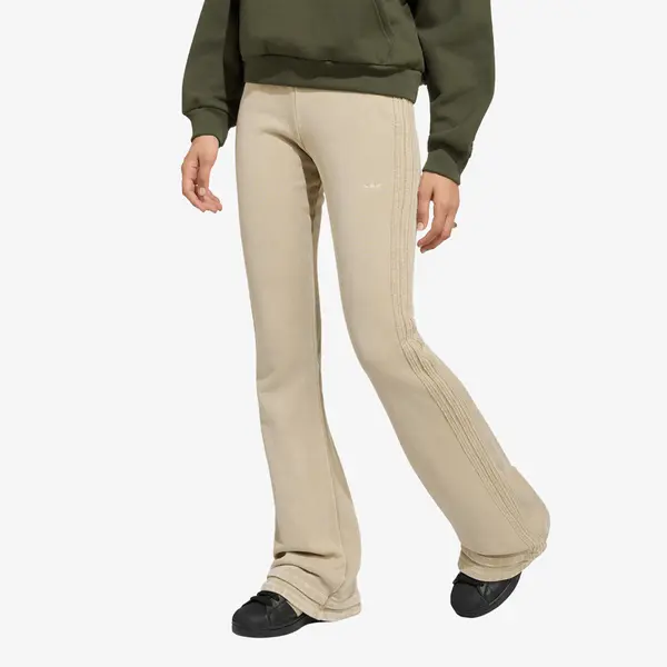 adidas Originals Superge adidas Sst Bootcut Pant Khaki Three L