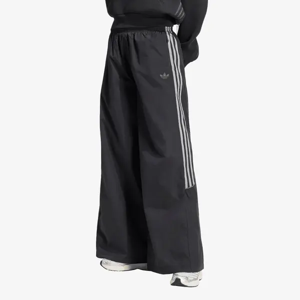 adidas Originals Superge adidas Teamgeist Track Pant Black/ Iron Met./ Black Reflective L