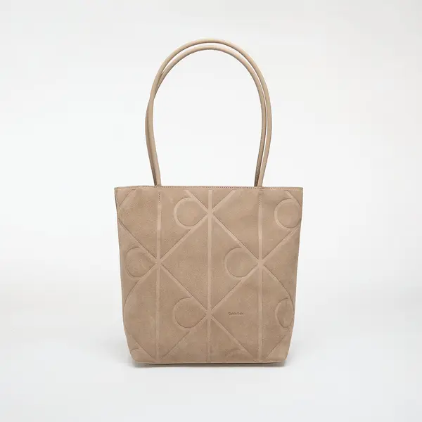 Calvin Klein Torbice Calvin Klein Emblem Aop Suede Small Tote Desert Taupe Universal