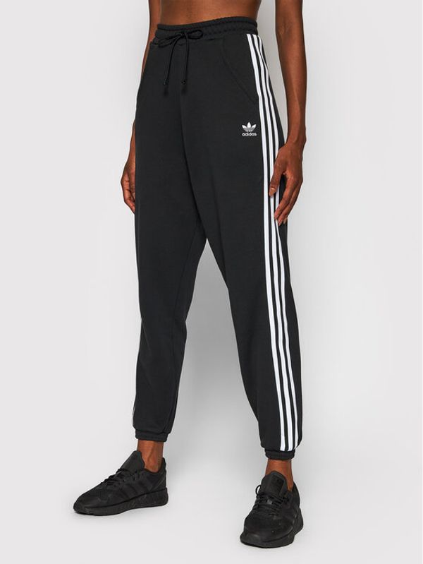 adidas adidas Spodnji del trenirke Jogger GD2260 Črna Regular Fit