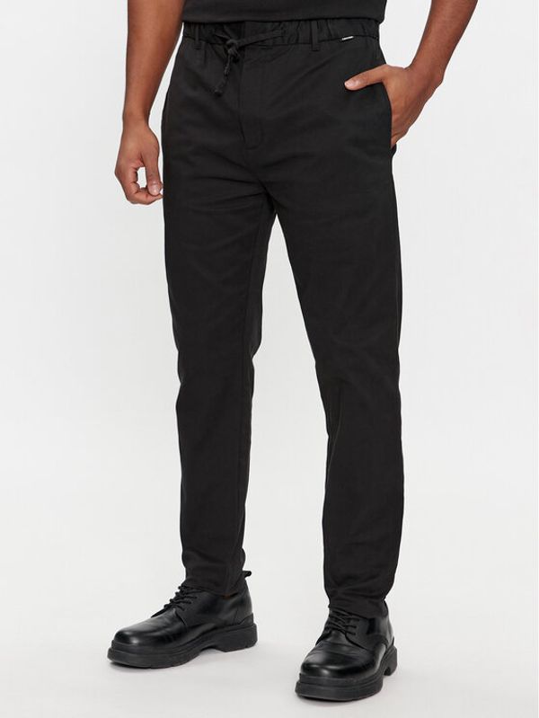 Calvin Klein Calvin Klein Chino hlače Modern K10K112383 Črna Tapered Fit