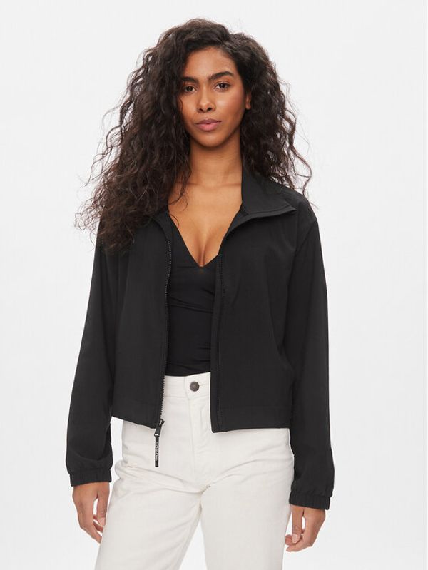 Calvin Klein Performance Calvin Klein Performance Prehodna jakna 00GWS4J407 Črna Regular Fit