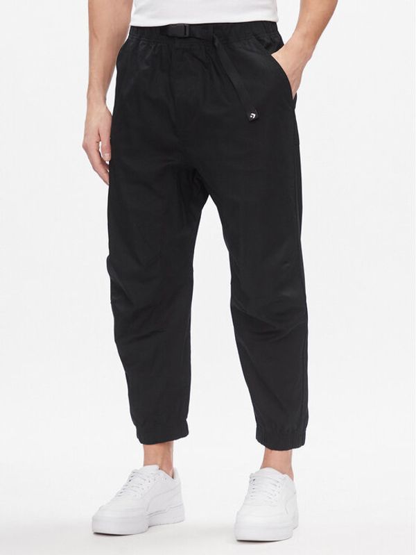 Converse Converse Spodnji del trenirke Elevated Woven Jogger 10024604-A01 Črna Regular Fit