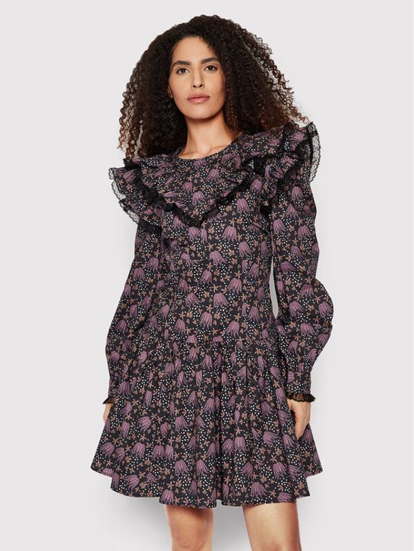 Custommade Custommade Vsakodnevna obleka Linah 999377408 Črna Regular Fit