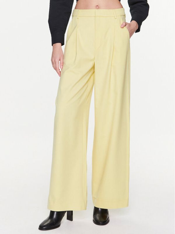 Gestuz Gestuz Hlače iz tkanine Lorelaigz 10906975 Rumena Relaxed Fit