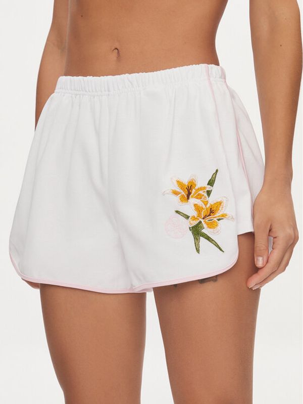 Guess Guess Kratke hlače iz tkanine Zoey V4GD05 KC5R0 Bela Loose Fit