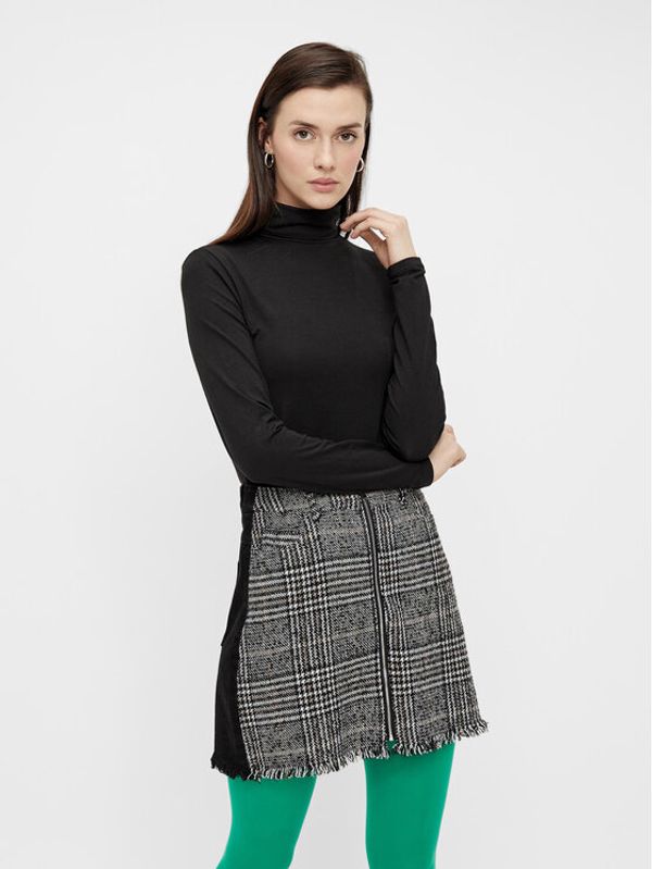 Pieces Pieces Golf 17108494 Črna Slim Fit