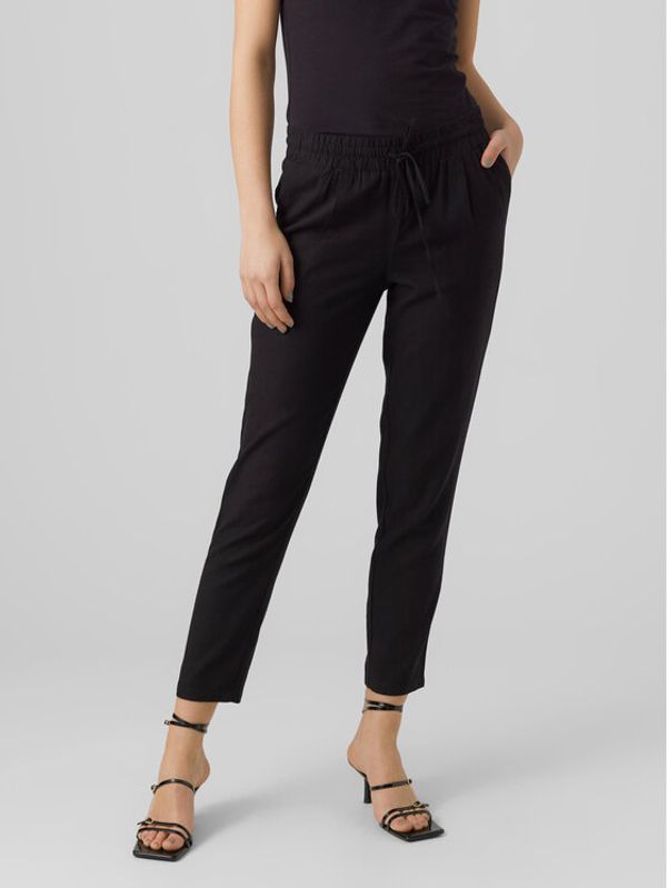 Vero Moda Vero Moda Hlače iz tkanine Jesmilo 10279691 Črna Regular Fit