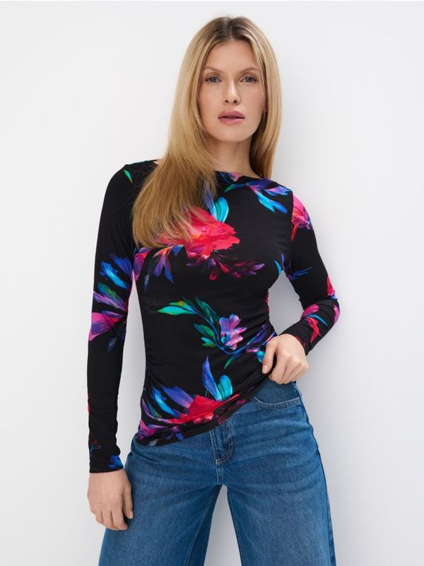 Mohito Mohito - Bluza s cvetličnim vzorcem - črna