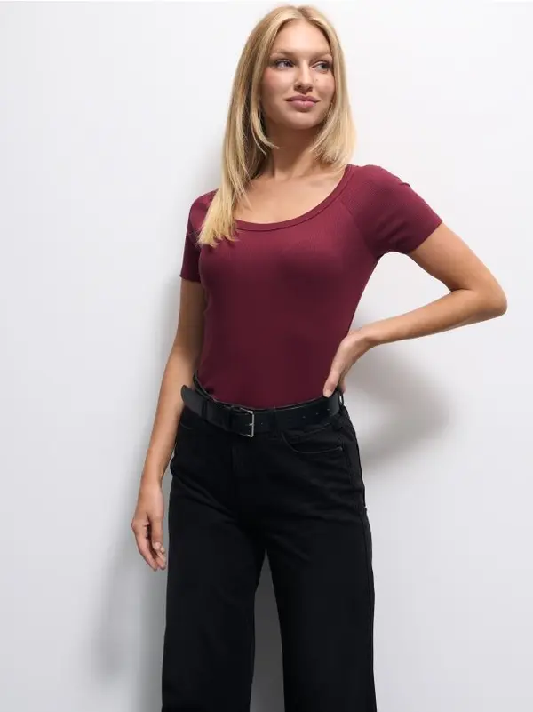 Mohito Mohito - Majica basic - rdeča