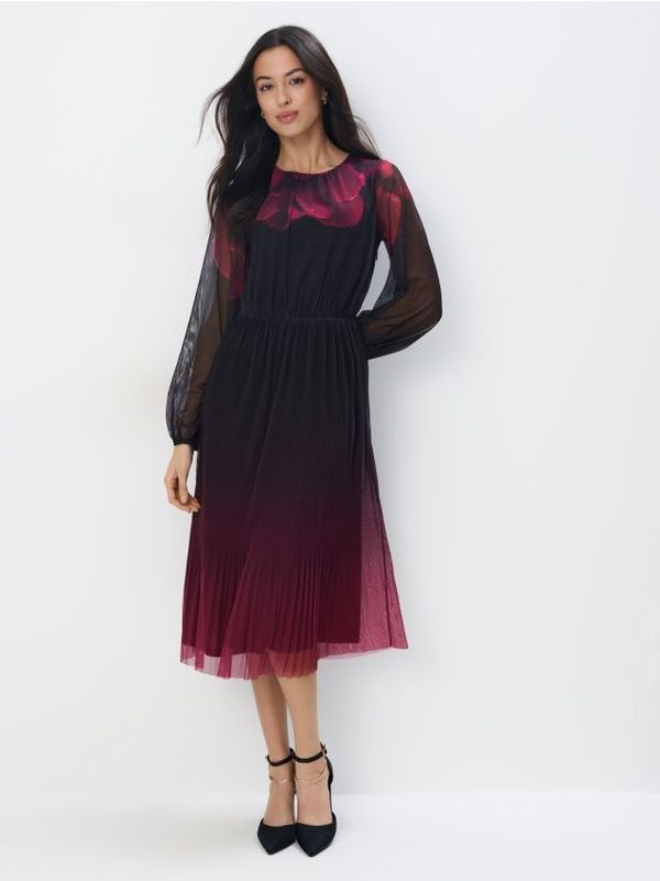 Mohito Mohito - Obleka midi iz pletenine mesh - rdeča