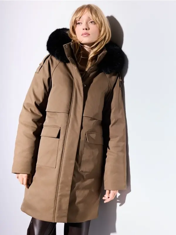 Mohito Mohito - Parka s kapuco - rjava