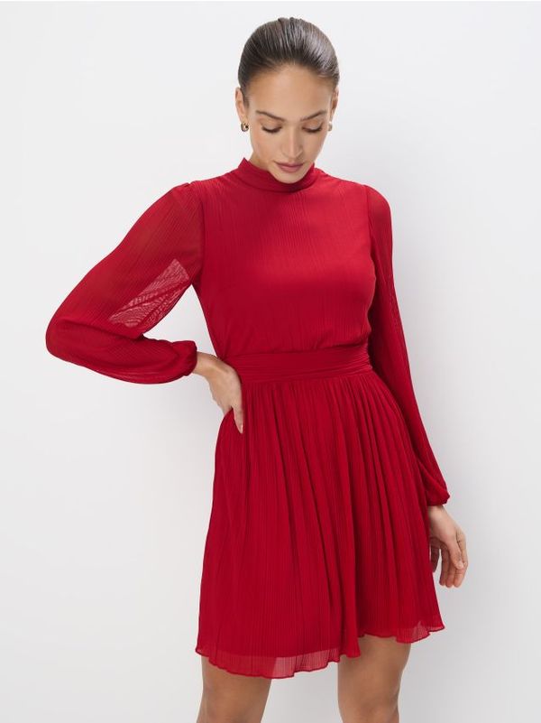 Mohito Mohito - Plisirana obleka mini - rdeča