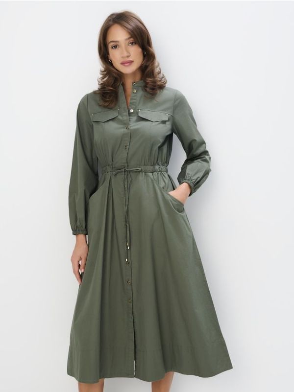 Mohito Mohito - Srajčna obleka midi iz bombaža - kaki