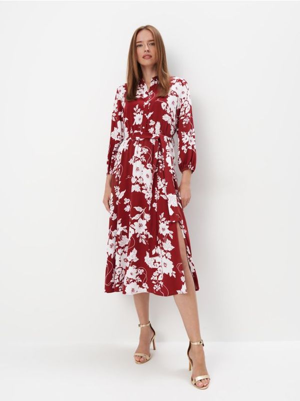 Mohito Mohito - Srajčna obleka midi s cvetličnim vzorcem - rdeča