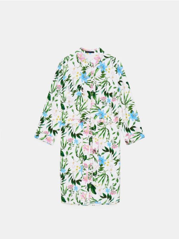 Mohito Mohito - Srajčna obleka mini - bela