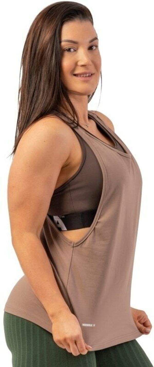 Nebbia Nebbia Sleeveless Loose Cross Back Tank Top "Feeling Good" Brown M Fitnes majica