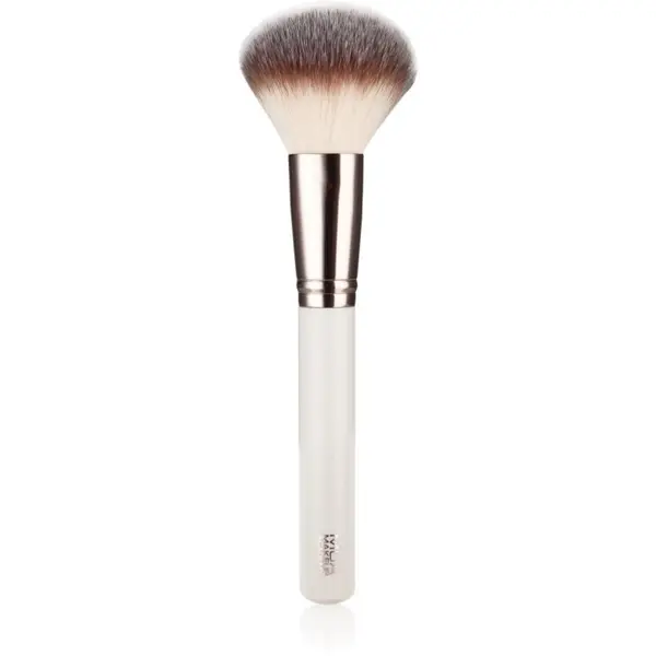 MUA Makeup Academy MUA Makeup Academy Brushes Powder čopič za puder 1 kos