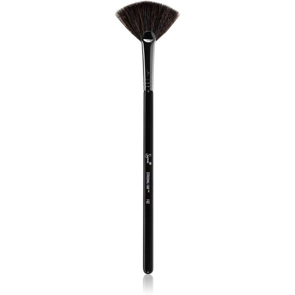 Sigma Beauty Sigma Beauty Face F42 Strobing Fan™ Brush čopič za osvetljevalec 1 kos