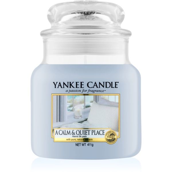 Yankee Candle Yankee Candle A Calm & Quiet Place dišeča sveča Classic velika 411 g