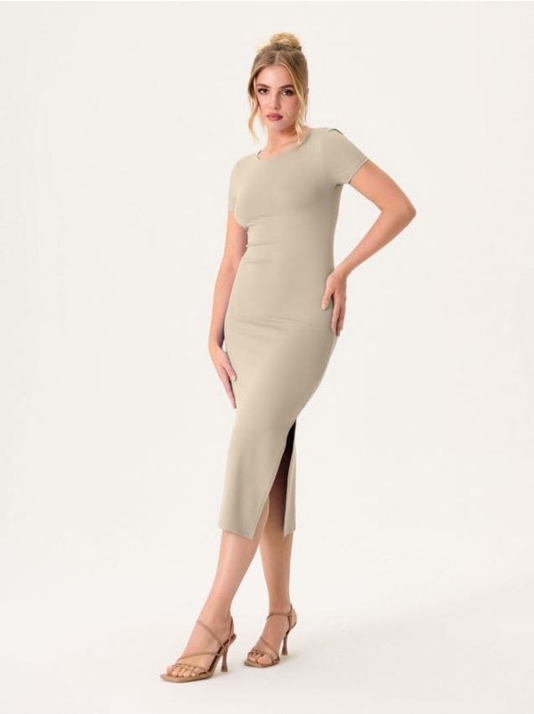 Sinsay Sinsay - Oprijeta midi obleka - nude