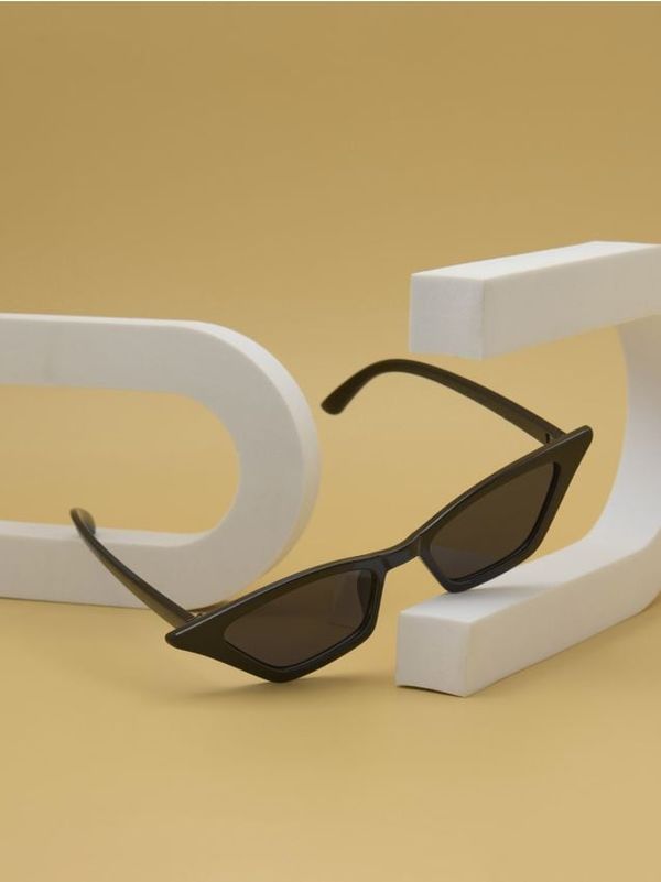 Sinsay Sinsay - Sončna očala mačje oči - črna