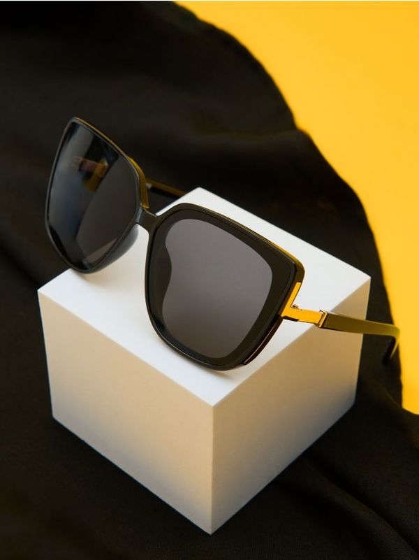 Sinsay Sinsay - Sončna očala z debelim okvirjem - črna