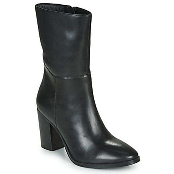 Les Tropéziennes par M Belarbi Les Tropéziennes par M Belarbi  Gležnjarji LIVANA