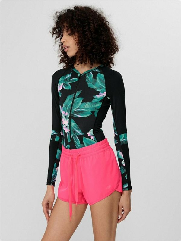 4F 4F Kratke hlače Črna