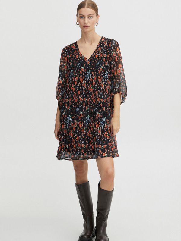 ICHI ICHI Obleka Črna